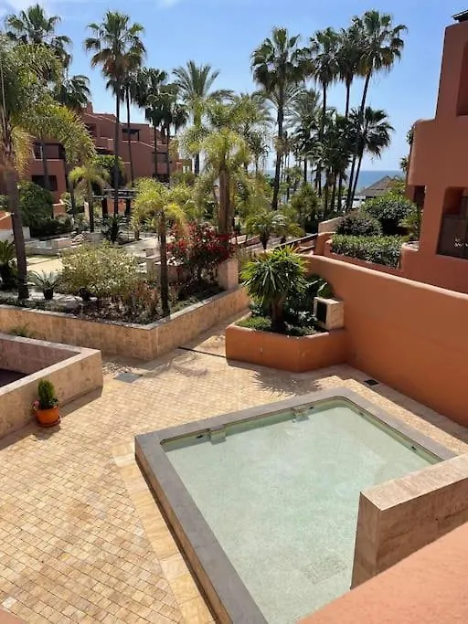Happy Luxury Apartment - Beachside In Mar Azul, Estepona
