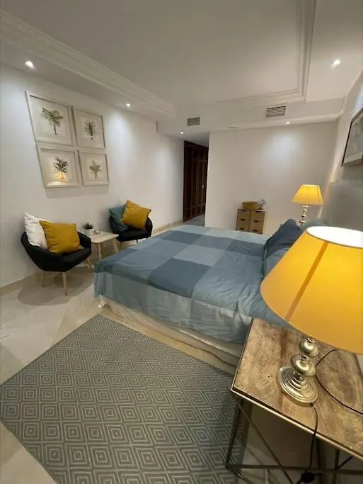 Happy Luxury Apartment - Beachside In Mar Azul, Estepona Spain