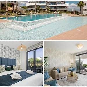  Appartement Magnificent Apartment, Close To The Beach, In