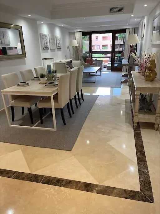 Happy Luxury Apartment - Beachside In Mar Azul, Estepona Spain